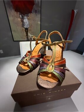 Designer Chie Mahara Laminated Leather Sandals | Handmade in Spain